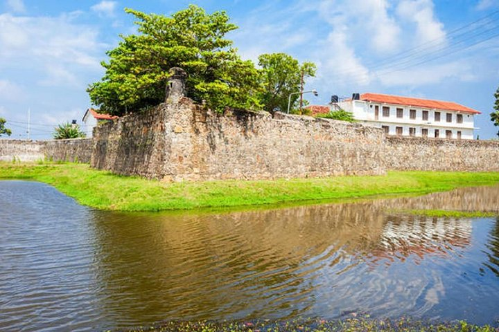 Kalkudah Bay to Colombo Airport Departure Transfer - Photo 1 of 9